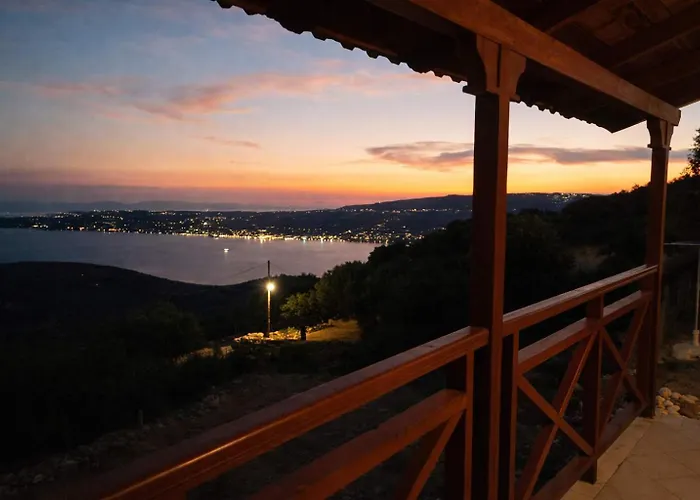 Ionian Balcony - Getaway With Sea View - Hébergement de vacances
