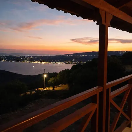 Ionian Balcony - Getaway With Sea View - 펜션
